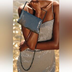 ✨SALE✨ ZARA METAL MESH CROSSBODY BAG
✨SALE✨